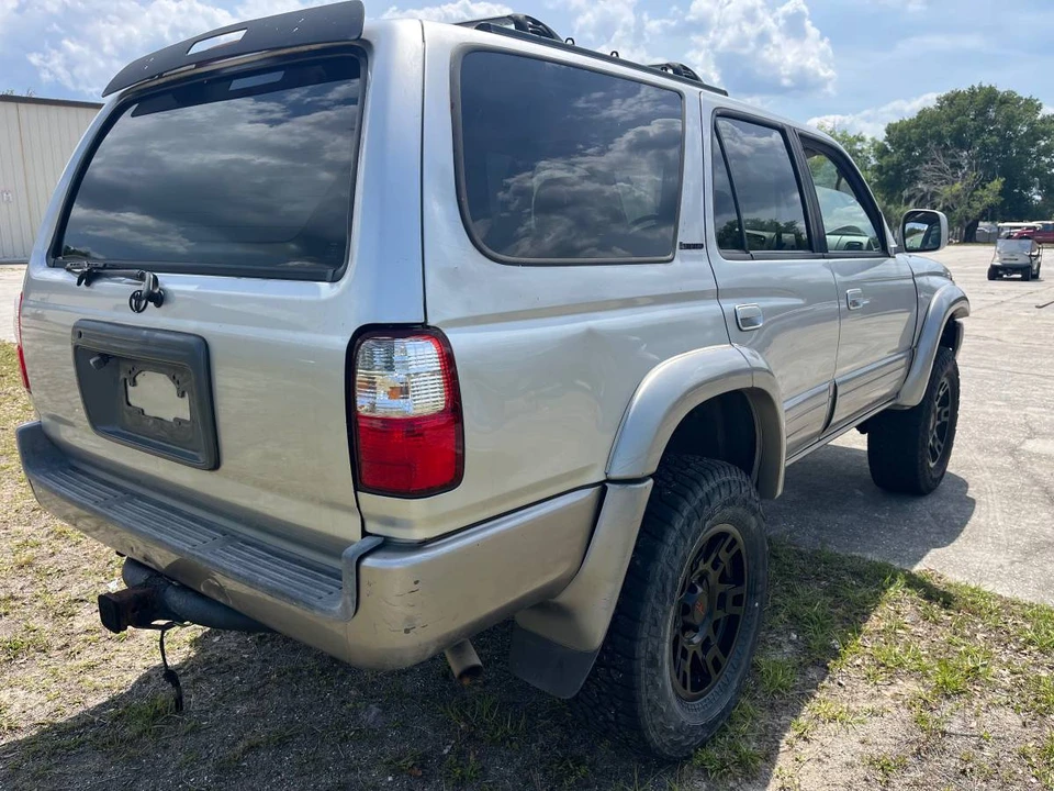 2001 Toyota 4Runner 3rd Gen - Image 3 of 14