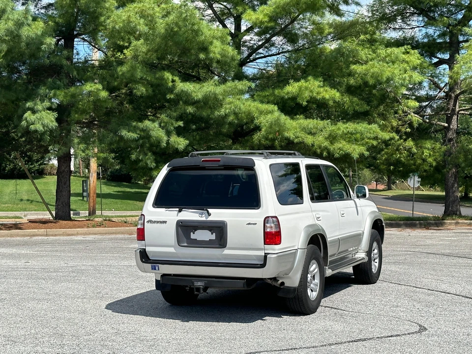 2001 Toyota 4Runner 3rd Gen - Image 13 of 31
