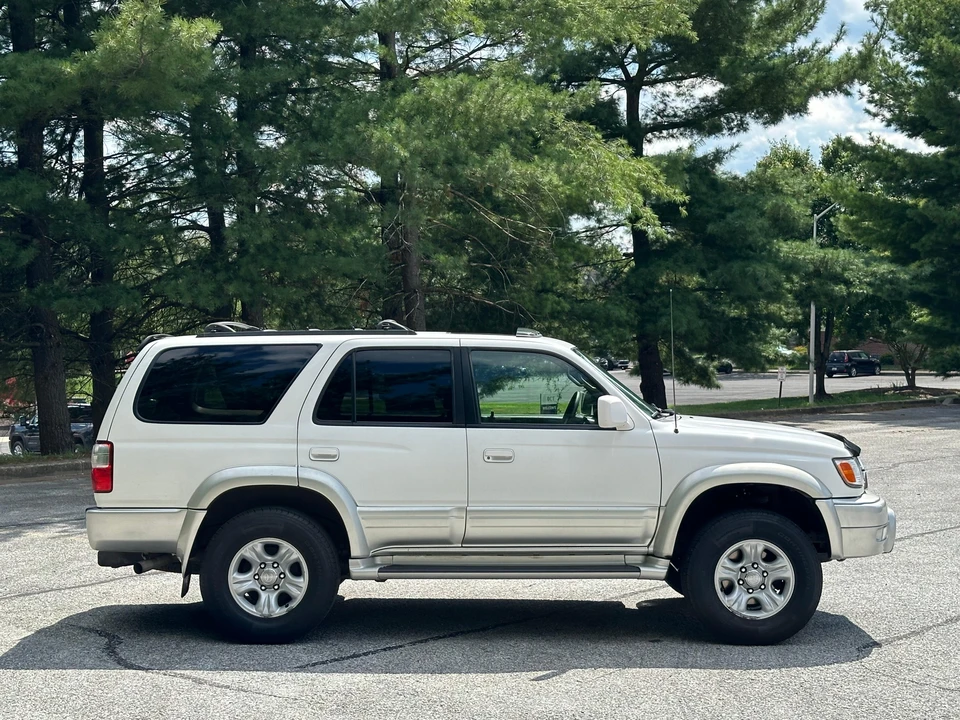 2001 Toyota 4Runner 3rd Gen - Image 17 of 31