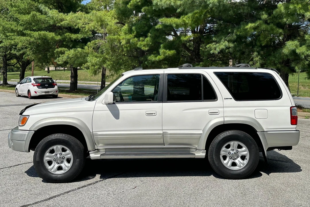 2001 Toyota 4Runner 3rd Gen - Image 3 of 31