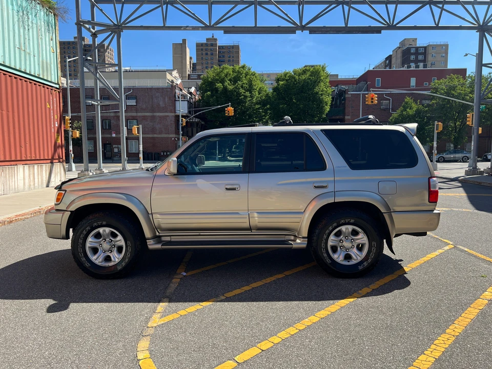 2001 Toyota 4Runner 3rd Gen - Image 10 of 31