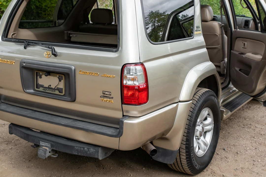 2001 Toyota 4Runner 3rd Gen - Image 16 of 31