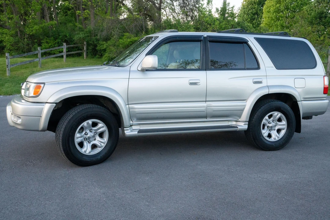 2001 Toyota 4Runner 3rd Gen - Image 11 of 31
