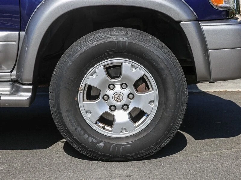 2001 Toyota 4Runner 3rd Gen - Image 12 of 21