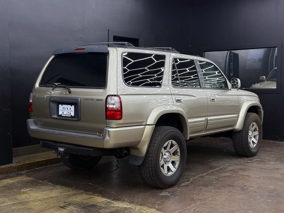 2001 Toyota 4Runner 3rd Gen - Image 9 of 12