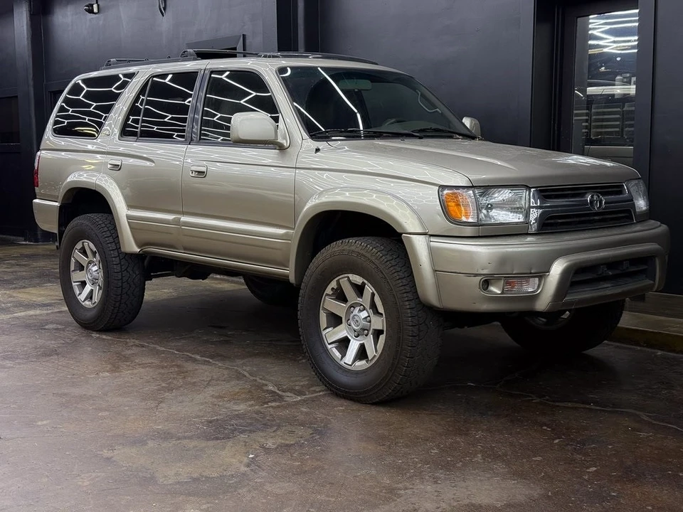 2001 Toyota 4Runner 3rd Gen - Image 11 of 12