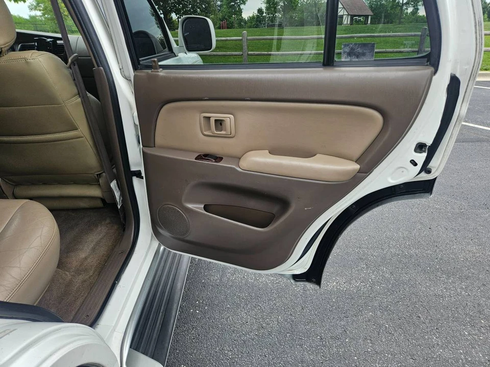 2001 Toyota 4Runner 3rd Gen - Image 16 of 23