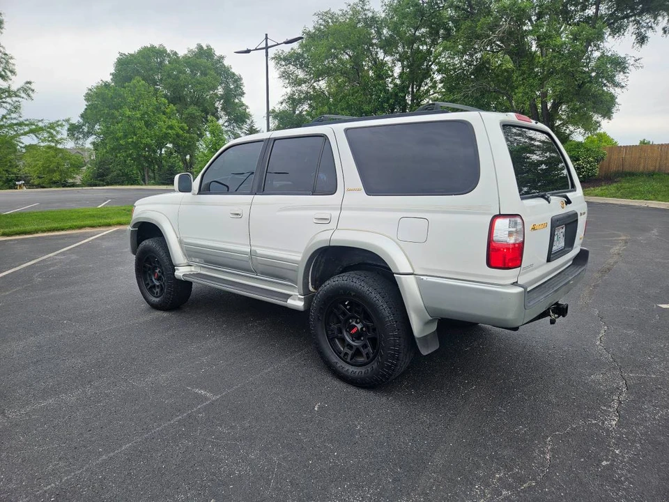 2001 Toyota 4Runner 3rd Gen - Image 3 of 23