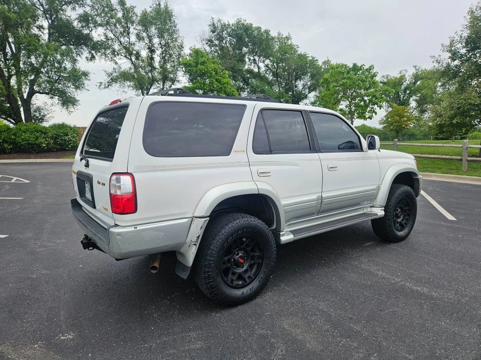 2001 Toyota 4Runner 3rd Gen - Image 9 of 23