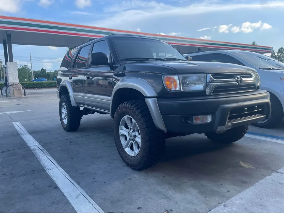 2001 Toyota 4Runner 3rd Gen - Image 2 of 2