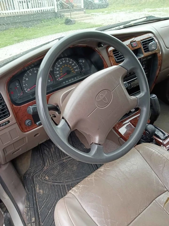 2001 Toyota 4Runner 3rd Gen - Image 10 of 16