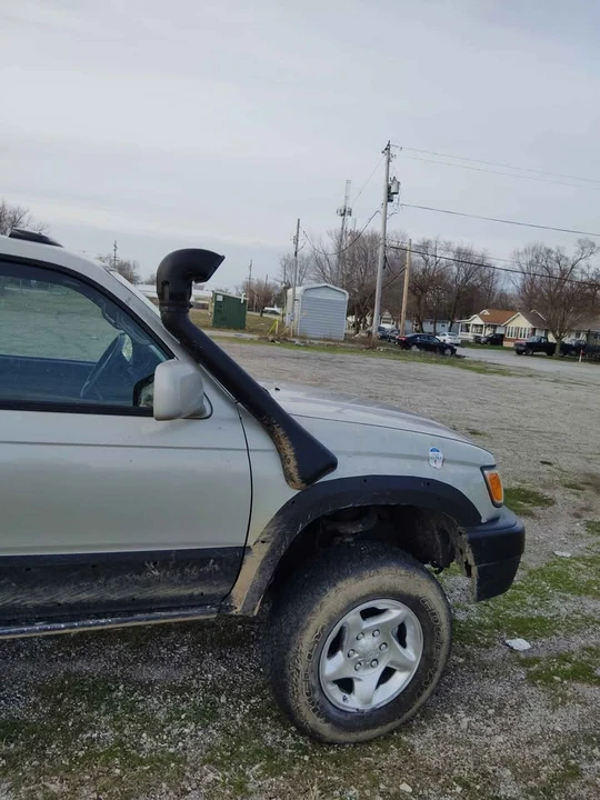 2001 Toyota 4Runner 3rd Gen - Image 3 of 16