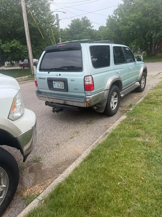 2001 Toyota 4Runner 3rd Gen - Image 3 of 7