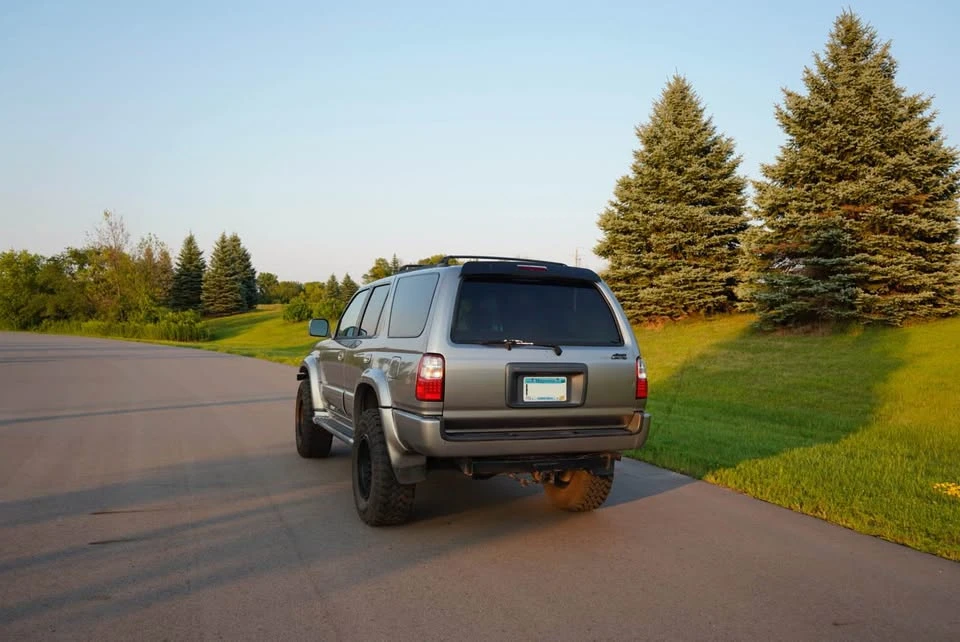 2001 Toyota 4Runner 3rd Gen - Image 4 of 12