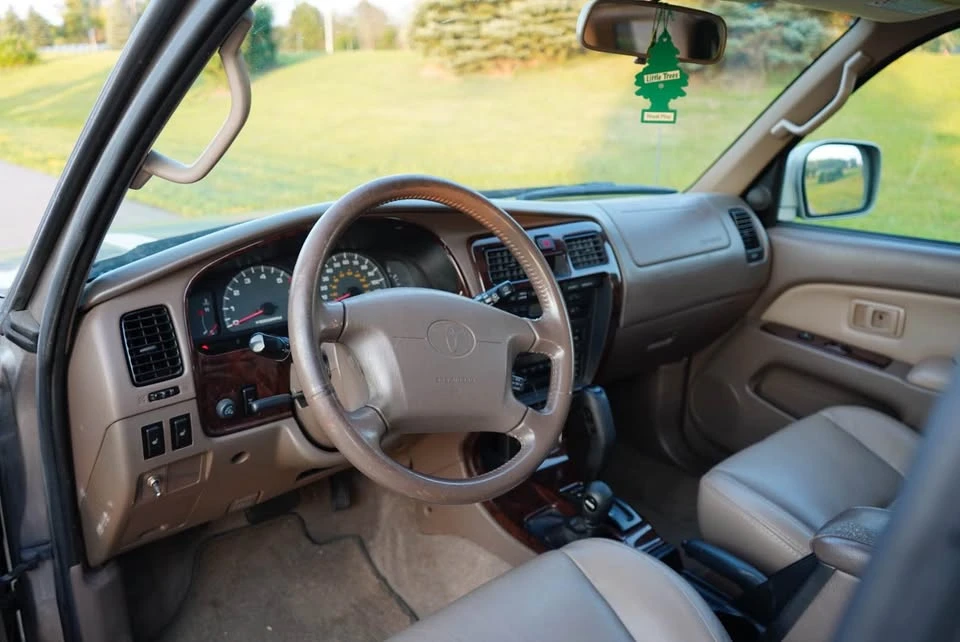 2001 Toyota 4Runner 3rd Gen - Image 8 of 12
