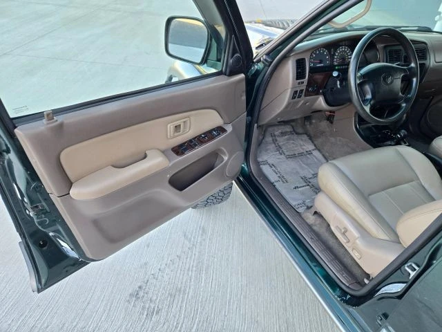 2001 Toyota 4Runner 3rd Gen - Image 10 of 21