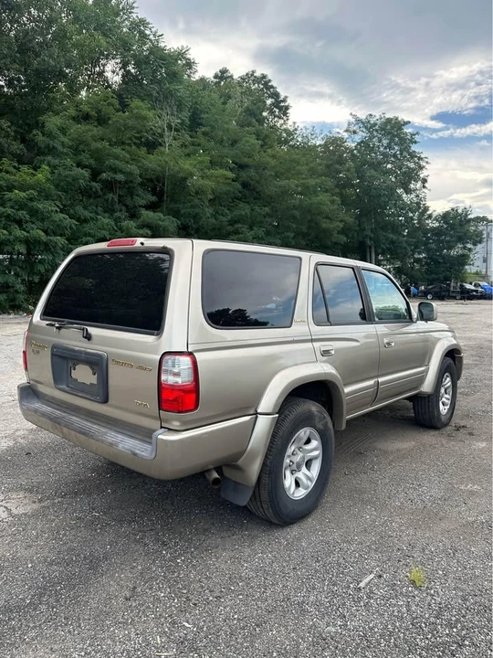2001 Toyota 4Runner 3rd Gen - Image 3 of 7