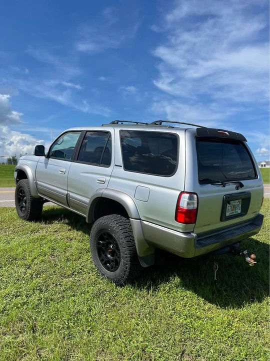 2001 Toyota 4Runner 3rd Gen - Image 3 of 11