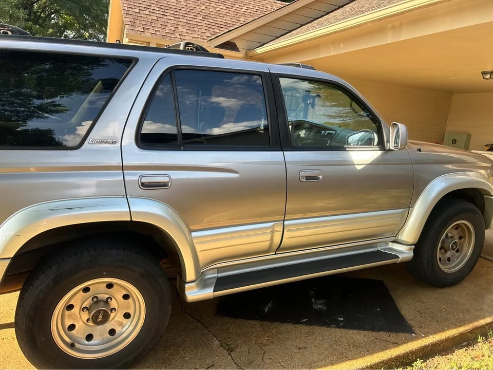 2001 Toyota 4Runner 3rd Gen - Image 3 of 8