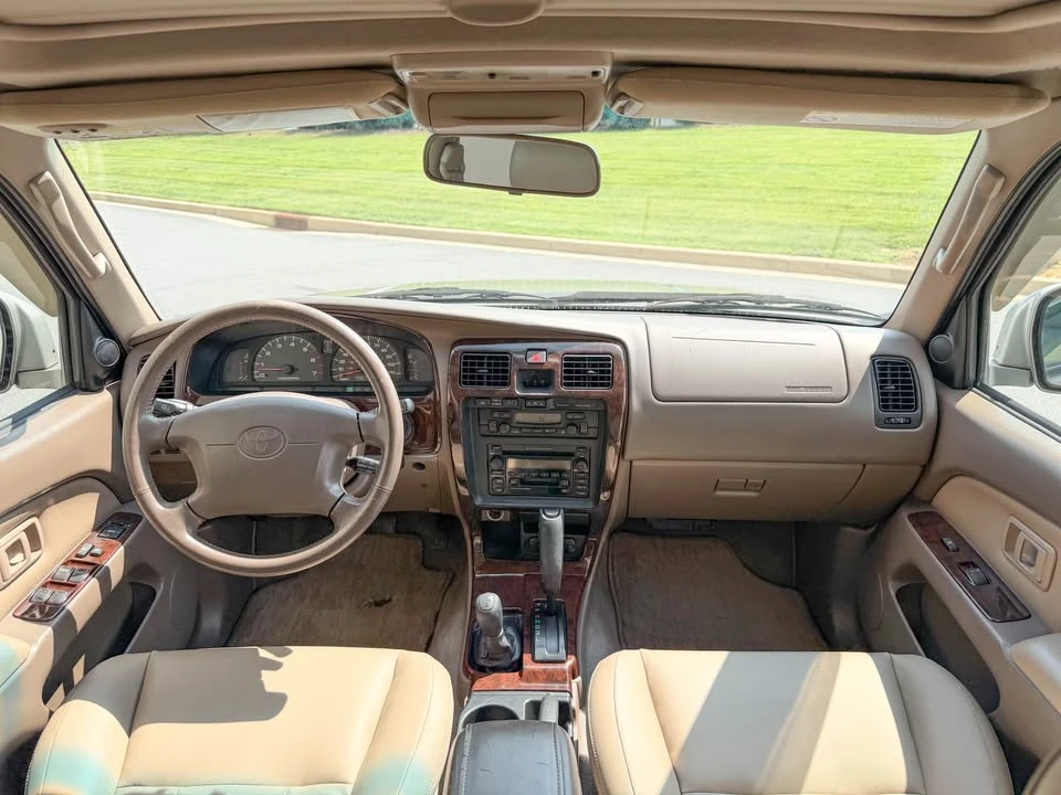 2001 Toyota 4Runner 3rd Gen - Image 11 of 17