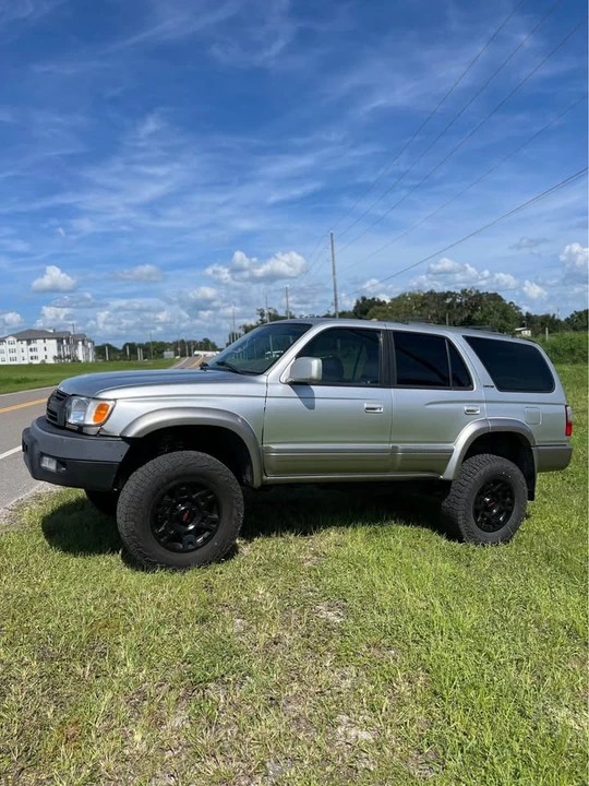 2001 Toyota 4Runner 3rd Gen - Image 2 of 11