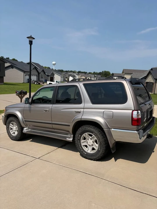 2001 Toyota 4Runner 3rd Gen - Image 3 of 7