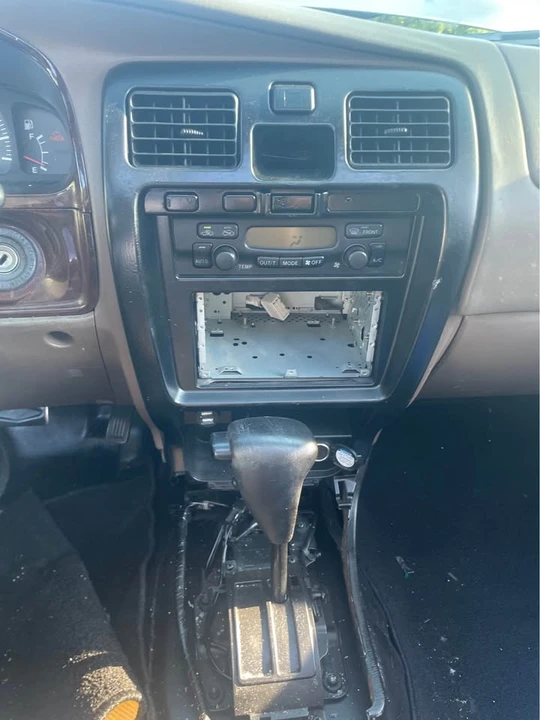 2001 Toyota 4Runner 3rd Gen - Image 18 of 19