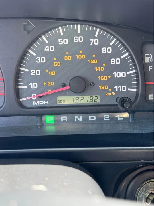 2001 Toyota 4Runner 3rd Gen - Image 6 of 13