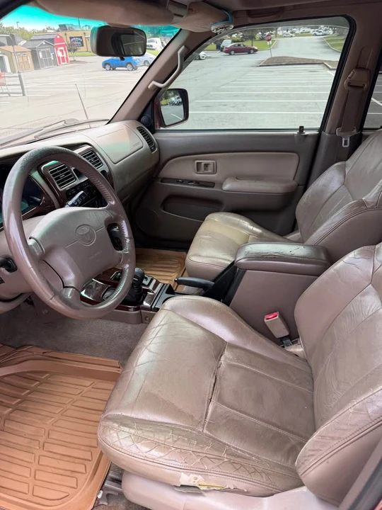 2001 Toyota 4Runner 3rd Gen - Image 13 of 17