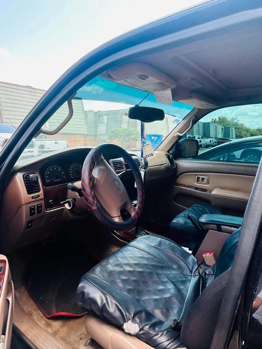 2001 Toyota 4Runner 3rd Gen - Image 2 of 10