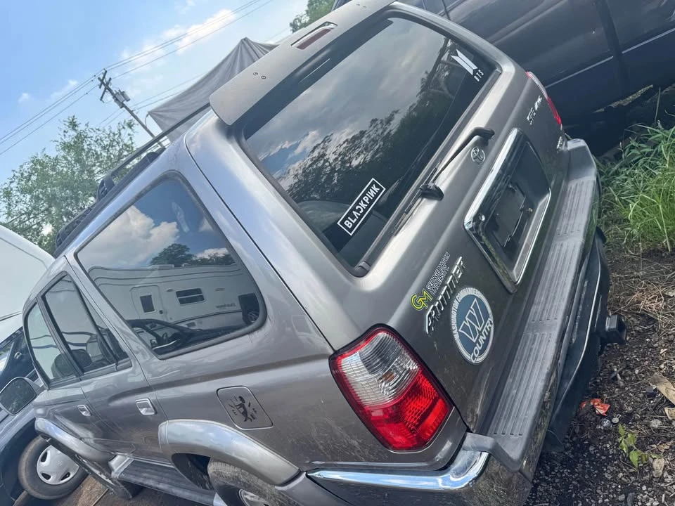2001 Toyota 4Runner 3rd Gen - Image 9 of 13