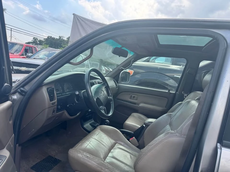 2001 Toyota 4Runner 3rd Gen - Image 3 of 13