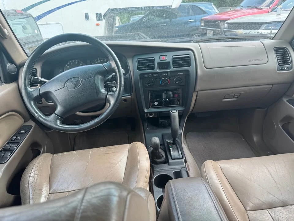 2001 Toyota 4Runner 3rd Gen - Image 7 of 13