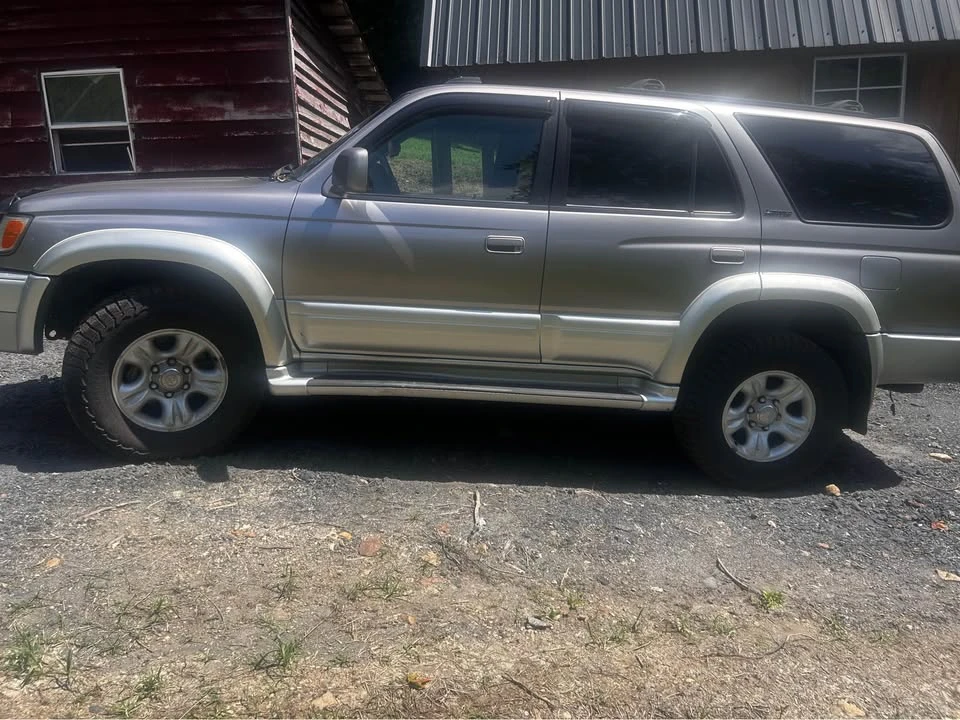 2001 Toyota 4Runner 3rd Gen - Image 2 of 8