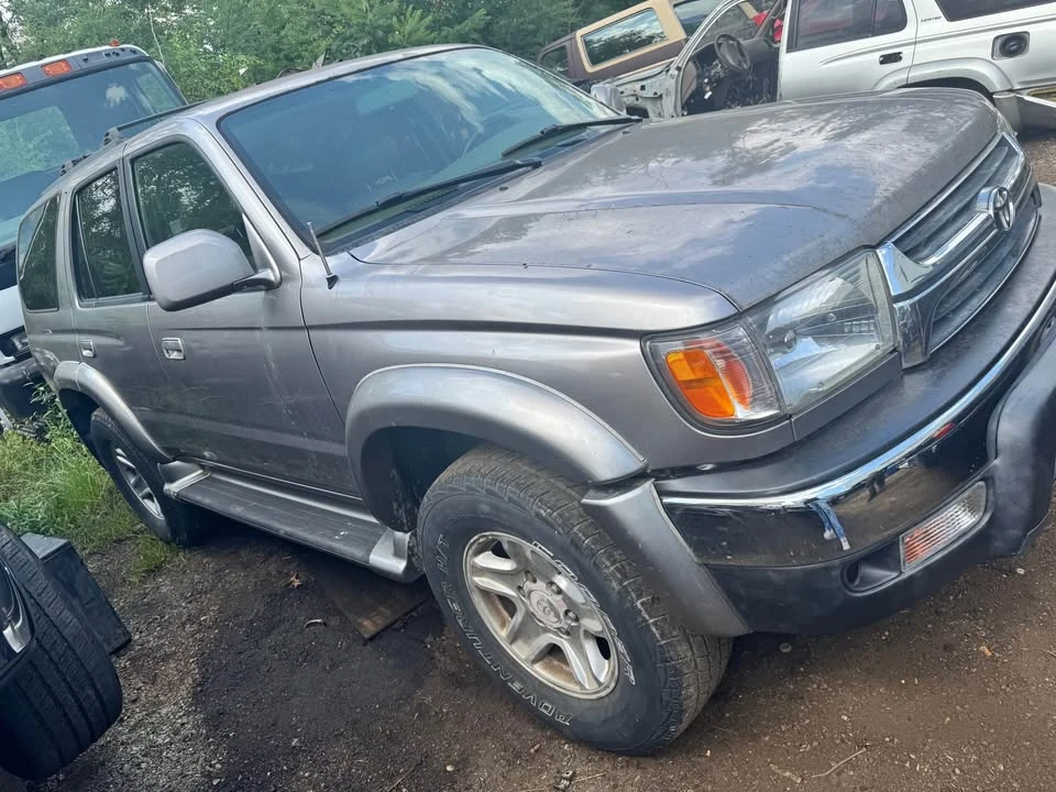 2001 Toyota 4Runner 3rd Gen - Image 12 of 13