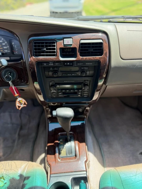 2001 Toyota 4Runner 3rd Gen - Image 15 of 17