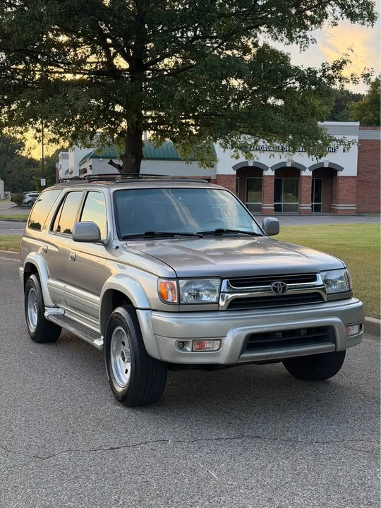 2001 Toyota 4Runner 3rd Gen - Image 2 of 8