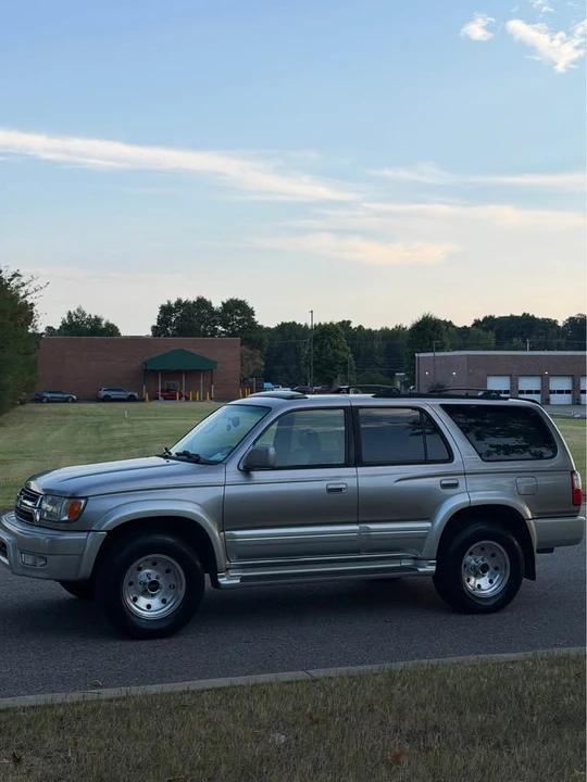 2001 Toyota 4Runner 3rd Gen - Image 5 of 8