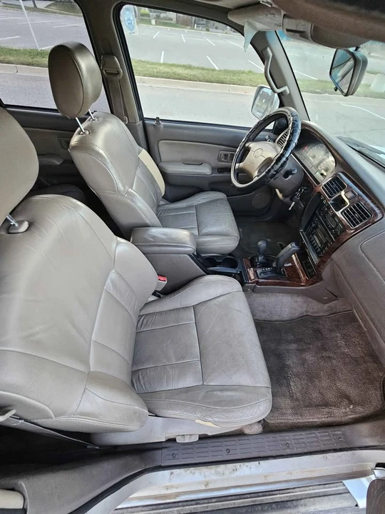 2001 Toyota 4Runner 3rd Gen - Image 9 of 13