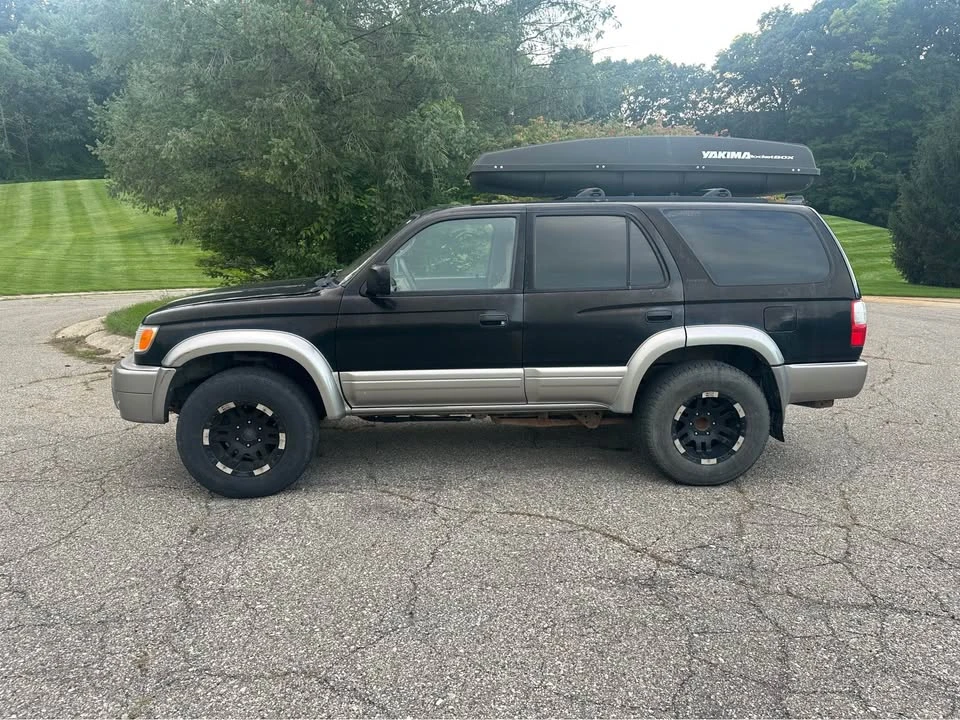 2001 Toyota 4Runner 3rd Gen - Image 2 of 15