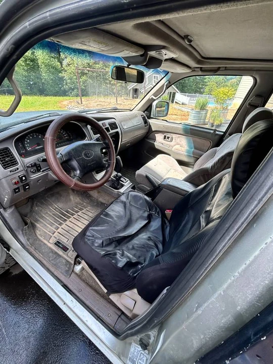 2001 Toyota 4Runner 3rd Gen - Image 4 of 5