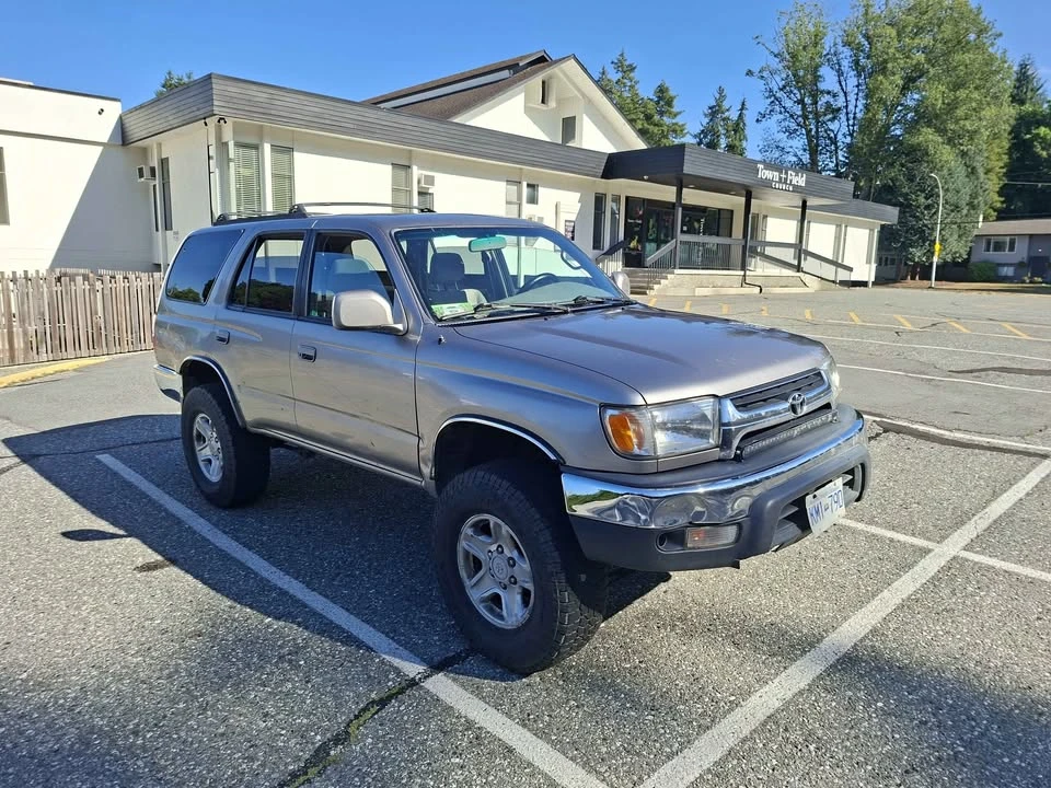 2001 Toyota 4Runner 3rd Gen - Image 2 of 9
