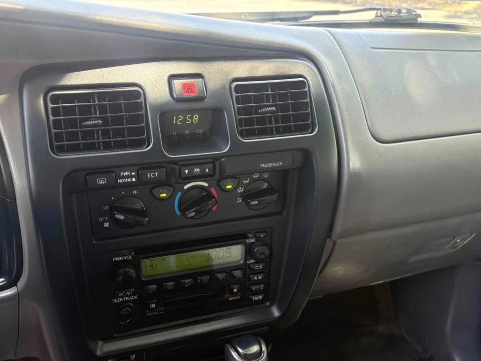 2001 Toyota 4Runner 3rd Gen - Image 14 of 17