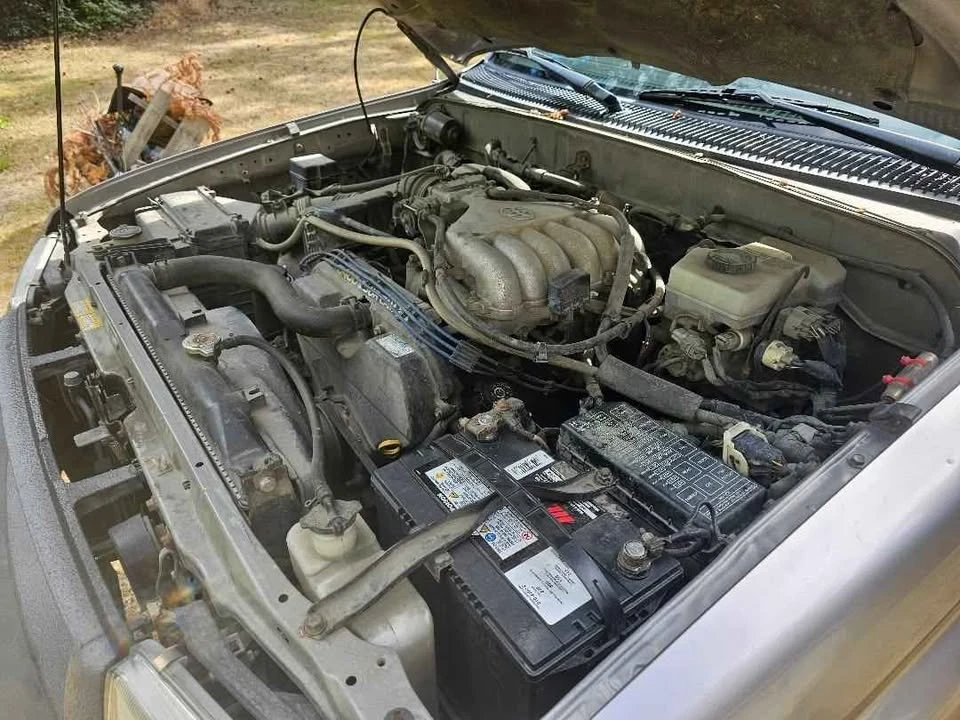 2001 Toyota 4Runner 3rd Gen - Image 9 of 12