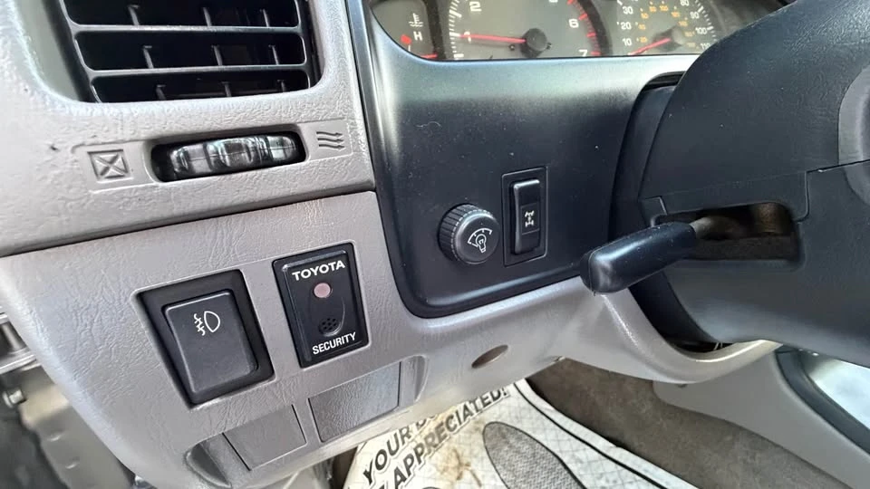 2001 Toyota 4Runner 3rd Gen - Image 8 of 15