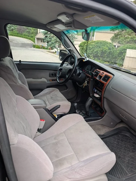 2001 Toyota 4Runner 3rd Gen - Image 4 of 9