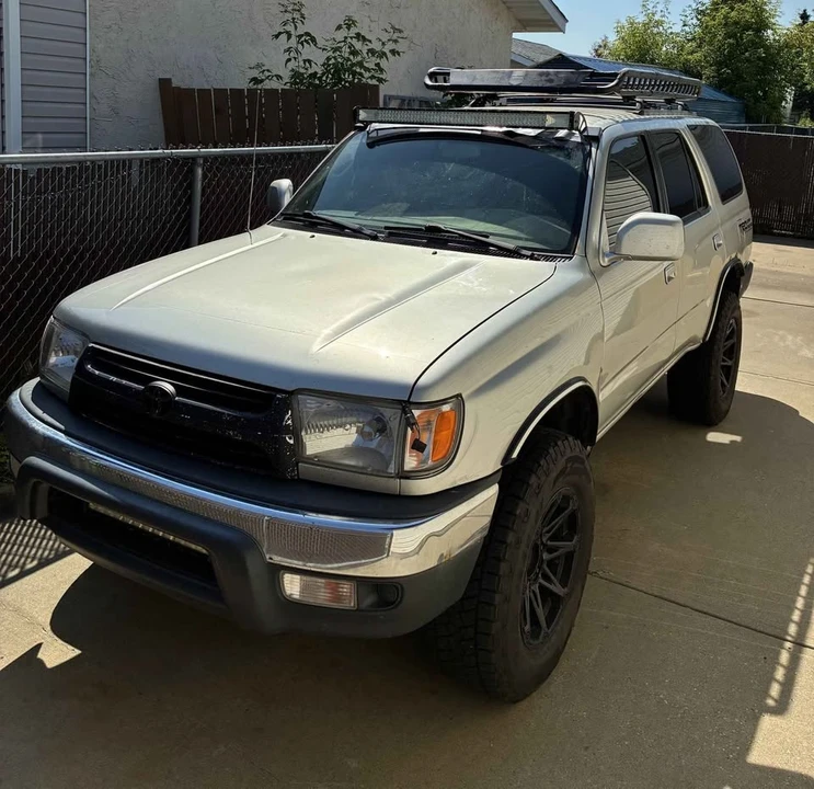 2001 Toyota 4Runner 3rd Gen - Image 2 of 12