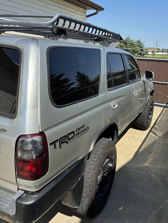 2001 Toyota 4Runner 3rd Gen - Image 8 of 12