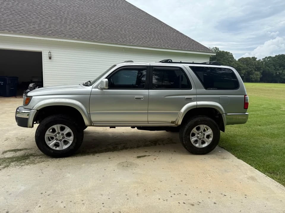 2001 Toyota 4Runner 3rd Gen - Image 4 of 8