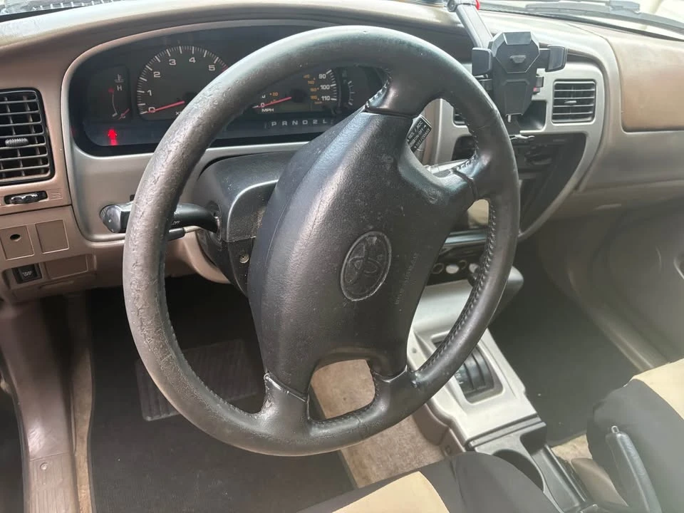 2001 Toyota 4Runner 3rd Gen - Image 2 of 8